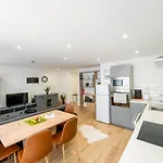 Flora Center Apartment