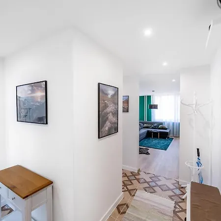 Flora Center شقة كَشّا