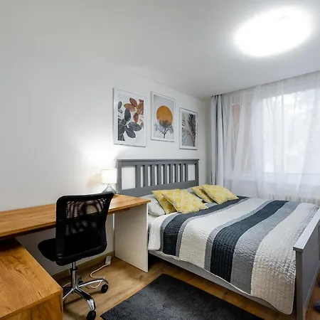 Flora Center Apartmán *