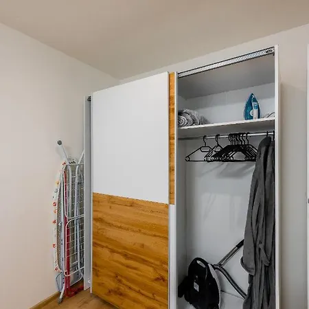 Flora Center * 科希策